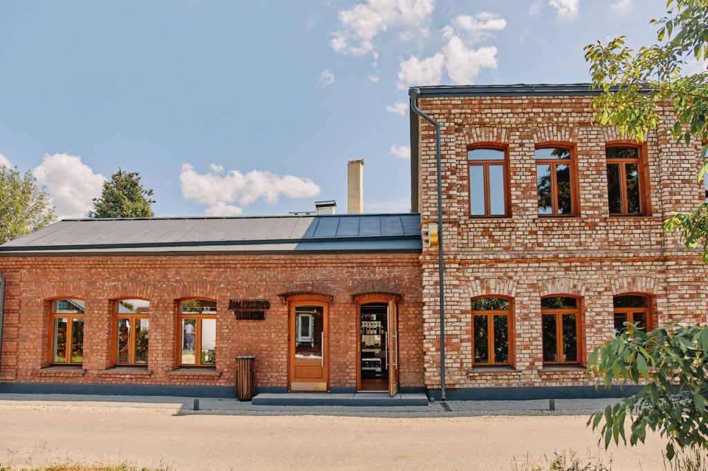 Дом русского чаепития в Суздале снаружи